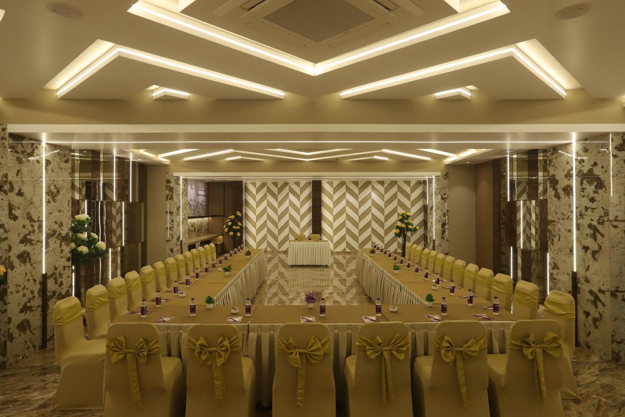 Hotel Auris & Banquets, Mumbai International Airport Dış mekan fotoğraf