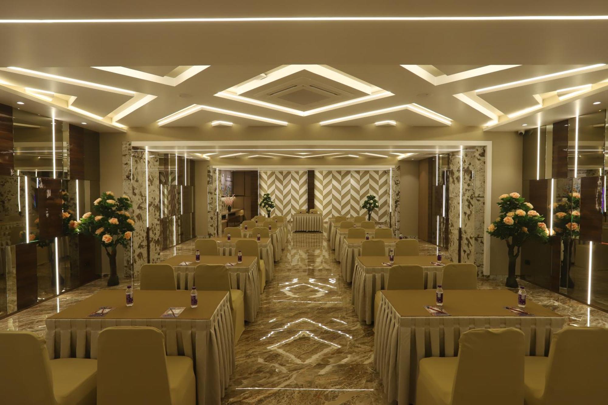 Hotel Auris & Banquets, Mumbai International Airport Dış mekan fotoğraf